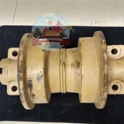 Каток опорный однобортный 14X-30-00082 Komatsu
