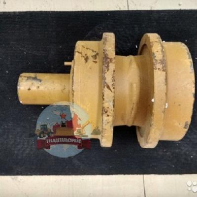 Каток поддерживающий 141-30-00565 Komatsu