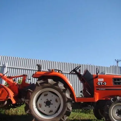 Японский мини-трактор KUBOTA GT-3