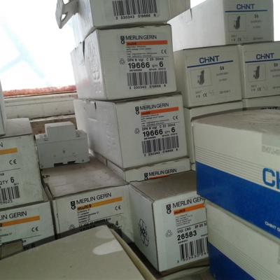 1500 тенге. Автоматический выключатель на ДИН рейку 1Р 10А. 1Р 32А., "MERLIN GERIN"  (Schneider Electric)      