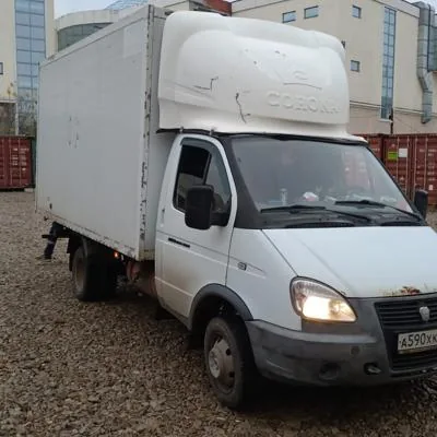 Команда грузчиков и водителей Чип и Дейл