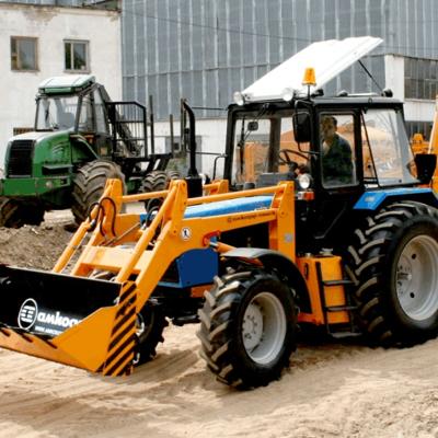 Экскаватор-погрузчик серии АМКОДОР 702ЕМ-03