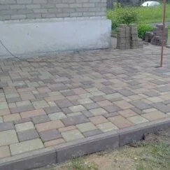 Укладка тротуарной плитки