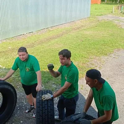 Команда грузчиков и водителей Чип и Дейл