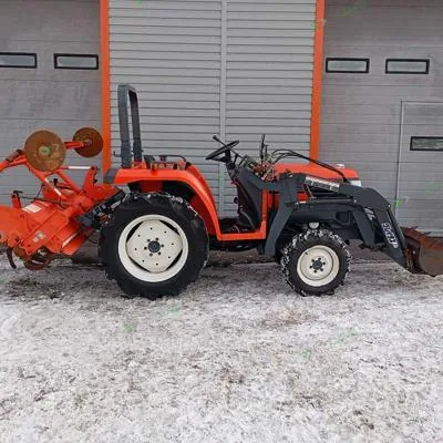 Продам мини трактор Kubota GT 23
