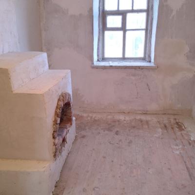 Продаю участок с домом, можно под снос, под ремонт в центре 