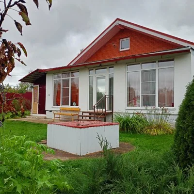 Домик в деревне в эко...